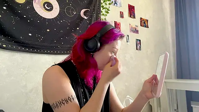 Playful Vi online show from 05.05.26