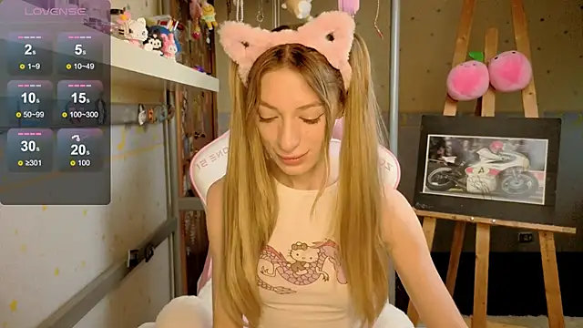 MiaMooonn online show from 06.10.26
