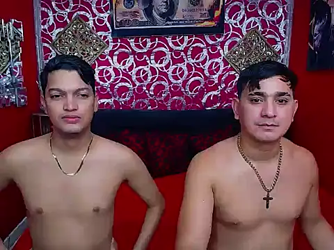 COUPLEFRIENDBAREBACK online show from 05.09.26