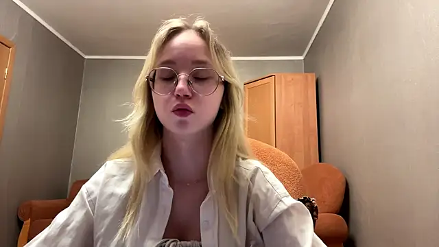 MableBelnap online show from 05.07.26