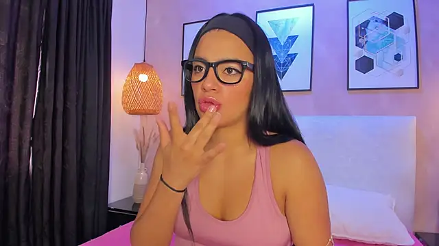 Hilaryportman149 online show from 05.06.26