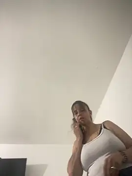 Soy Camila8 online show from 06.06.26