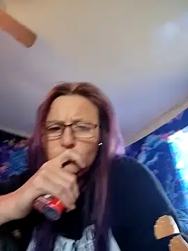 Queenle91 online show from 05.04.26