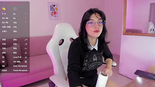 Nana MoonLight online show from 06.24.26