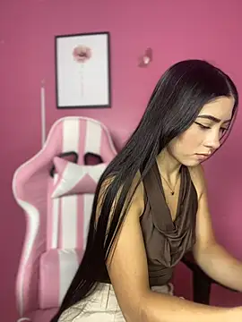 AMBERBUNNY2  online show from 05.06.26