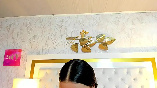 AlanaLeBlanck online show from 05.05.26