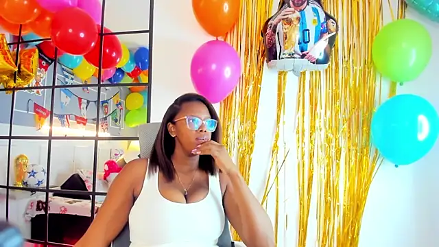 Snapshot of Miss_Khaleesi chatting on 06.16.26 Miss Khaleesi online show from 06.16.26