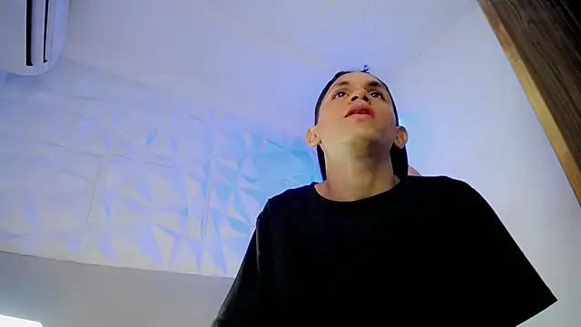 sombra 18 online show from 07.22.26