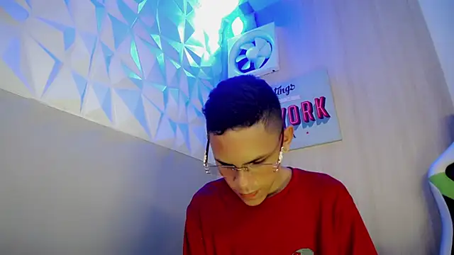sombra 18 online show from 08.07.26