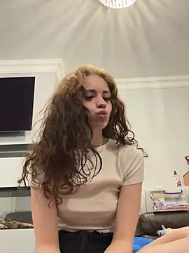 Snapshot of sexy_sadiee chatting on 07.29.26 sexy sadiee online show from 07.29.26