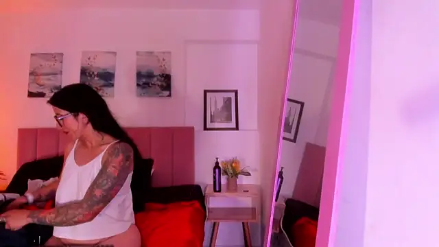 ZarayFeet online show from 06.08.26