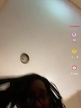losocute online show from 05.05.26