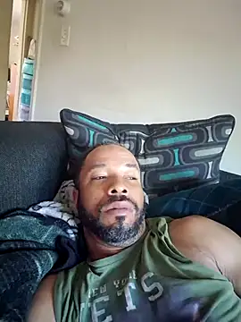 yoursexydaddy8181 online show from 06.13.26