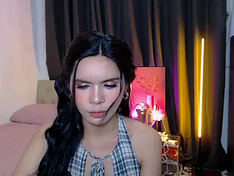 Snapshot of Alexandra_Kenn chatting on 07.18.26 Alexandra Kenn online show from 07.18.26