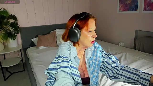 Maya foxy online show from 05.27.26