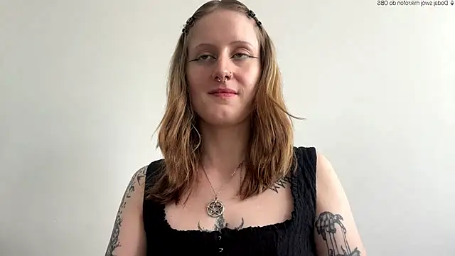 LaraLovely online show from 06.04.26