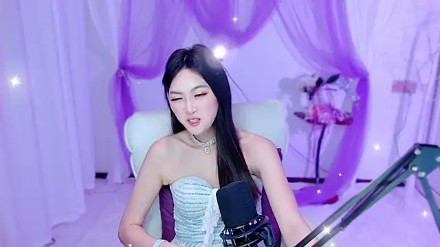 Tili Lucky online show from 05.13.26