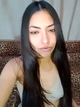 Snapshot of CasiTuya chatting on 06.19.26 CasiTuya online show from 06.19.26