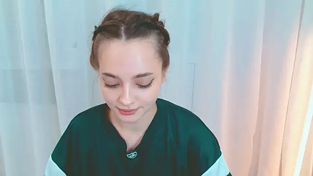 SiennaMia online show from 05.27.26