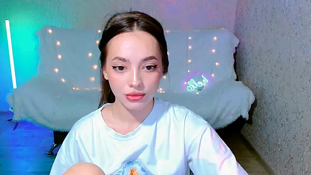 SiennaMia online show from 05.30.26