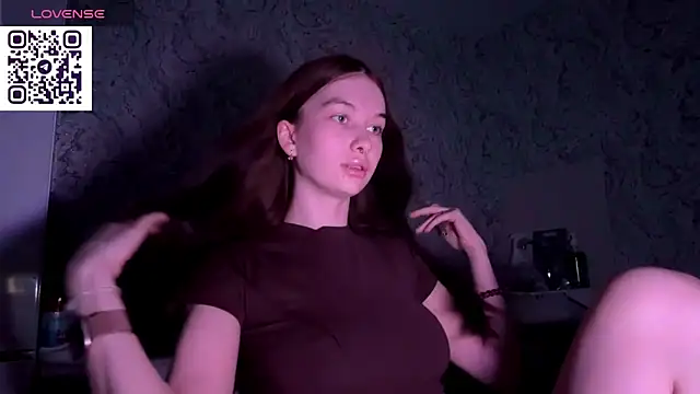 HinaDesire online show from 06.20.26