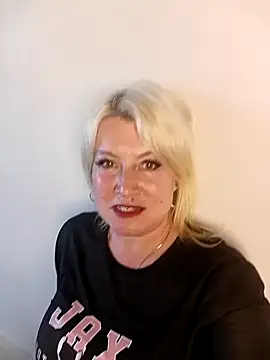 MollyyJoyy online show from 05.13.26