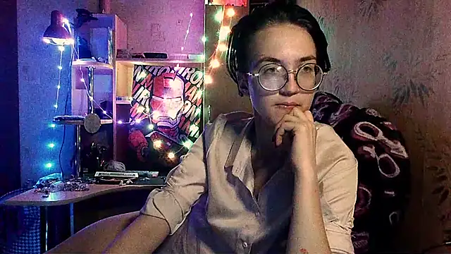 Alessa Kiss online show from 05.18.26