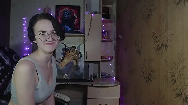 Alessa Kiss online show from 05.22.26