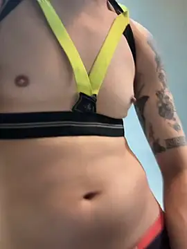 Snapshot of sluttydogsextoy chatting on 05.30.26 sluttydogsextoy online show from 05.30.26