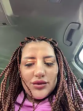 Snapshot of SophiePale chatting on 02.13.25 SophiePale online show from 02.13.25