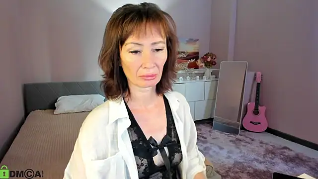 gracekellyyy online show from 06.06.26