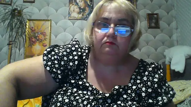 MarinaFarina53 online show from 06.10.26