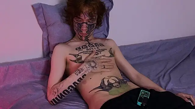 Snapshot of Emo___boy chatting on 06.12.26 Emo boy online show from 06.12.26