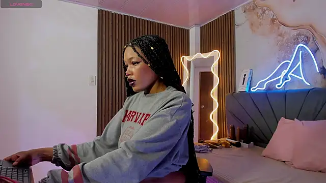 CRISTALBROKE TAY online show from 06.04.26