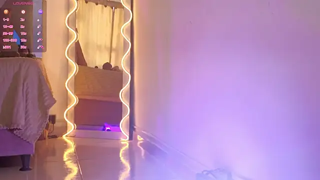 CRISTALBROKE TAY online show from 08.08.26