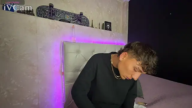 ESTEFAN HILLS online show from 05.27.26