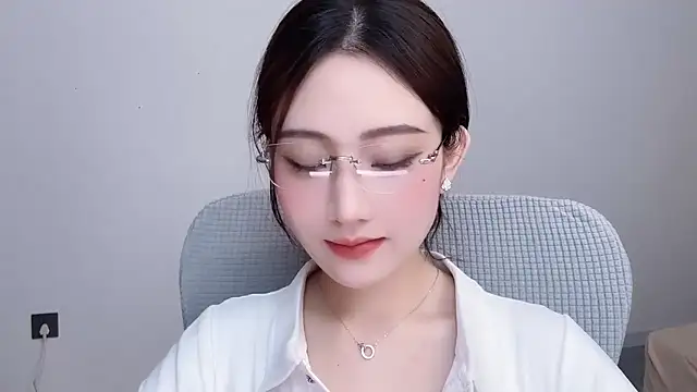  222Mia online show from 05.30.26