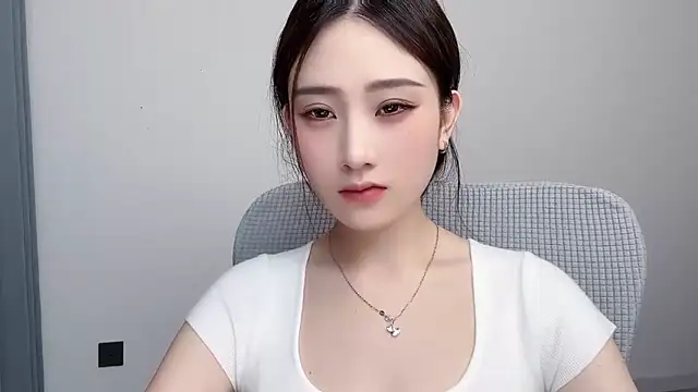  222Mia online show from 06.21.26