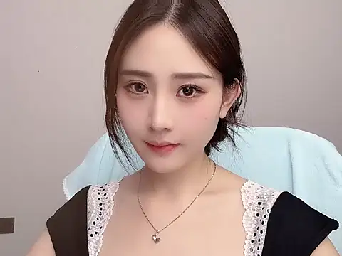  222Mia online show from 07.05.26