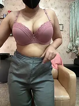 queen sofiya online show from 06.28.26