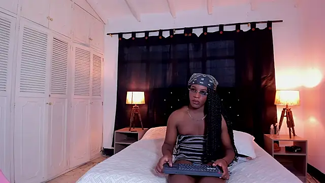 YasiryCoper online show from 06.14.26