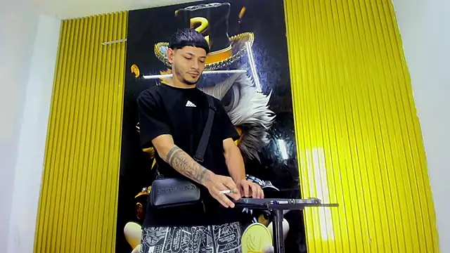 Sexy Boy203 online show from 05.22.26