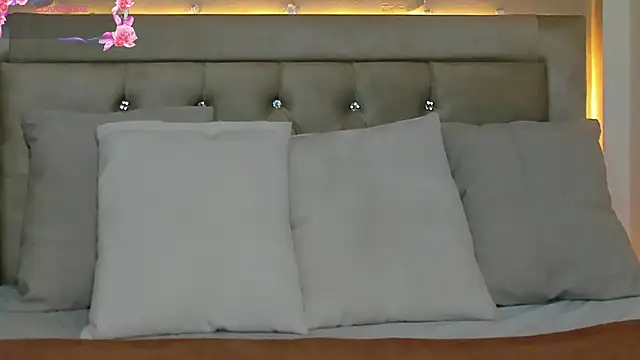 EmilyWinter  online show from 06.14.26
