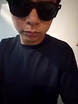 zTitanz online show from 05.10.26