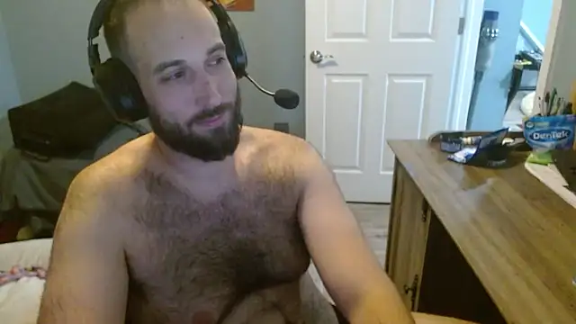 Snapshot of dannyboyx69 chatting on 05.14.26 dannyboyx69 online show from 05.14.26