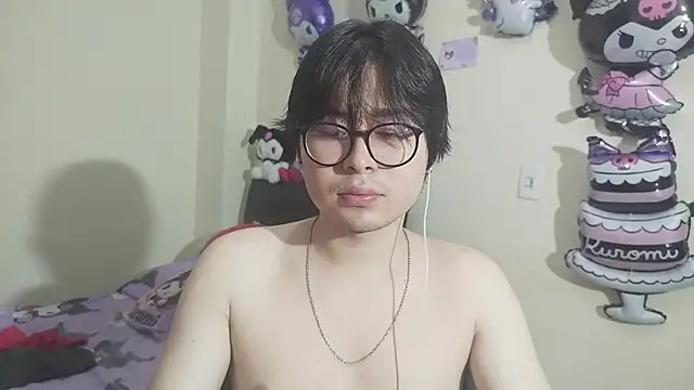Snapshot of kuromi_boy chatting on 05.23.26 kuromi boy online show from 05.23.26