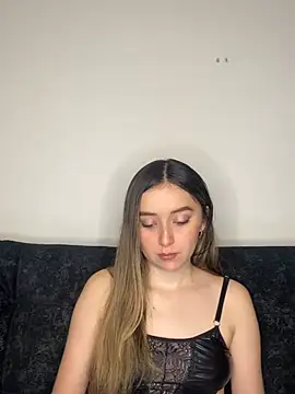 Sarisloves online show from 08.06.26