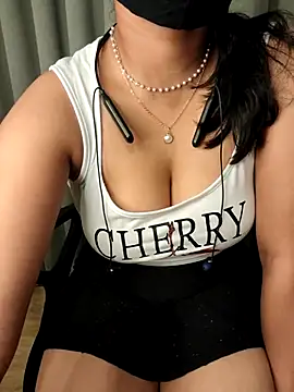 pink cupcake online show from 06.03.26