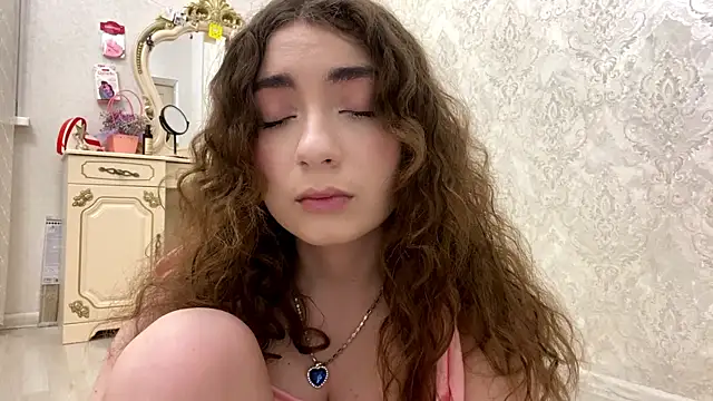 Snapshot of Rosie_Sweety chatting on 06.05.26 Rosie Sweety online show from 06.05.26