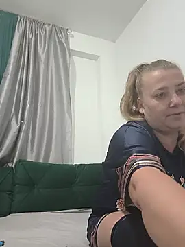 JuliaBestX online show from 07.23.26